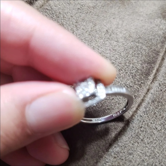 Lovemark 10k white Gold & Diamond Ring - Picture 5 of 8